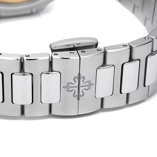 Patek Philippe Nautilus Ladies Automatic, reference 7118/1A-001, photo 3