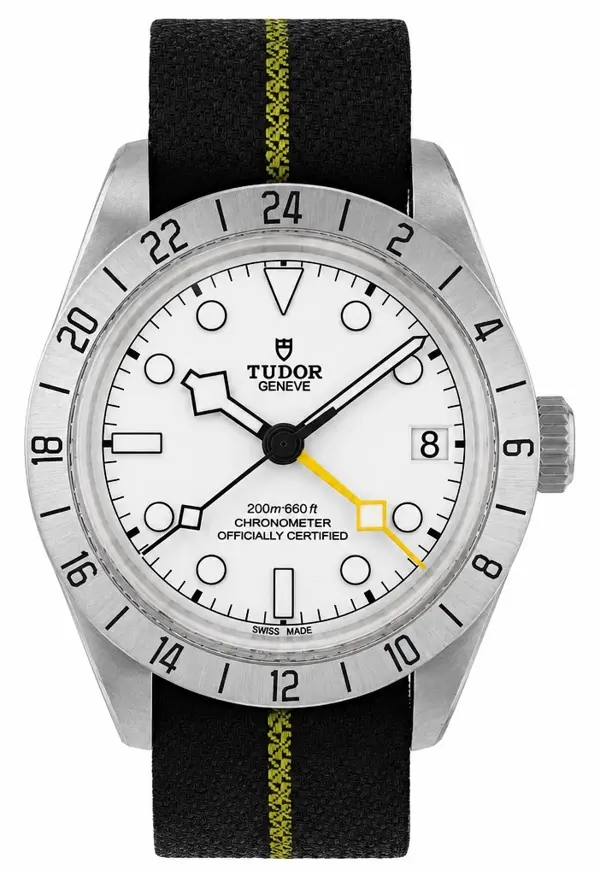 Tudor Black Bay Pro, reference M79470-0005