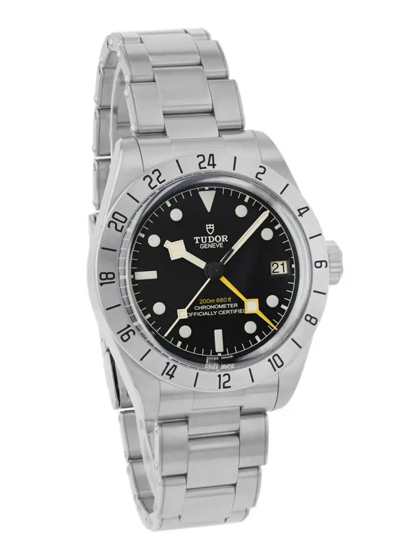 Tudor Black Bay Pro, reference M79470-0001